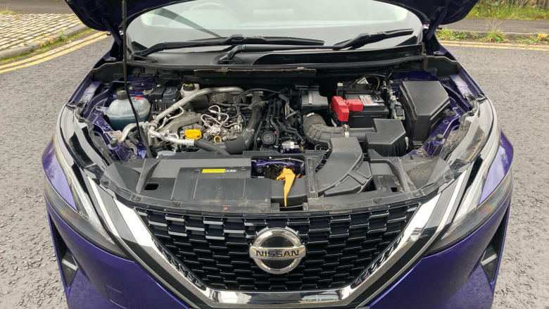 Nissan Qashqai 1.3 DiG-T MH Acenta Premium 5dr Petrol Hatchback